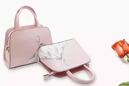 花開四季總相宜，花花公子皮具愛箱隨