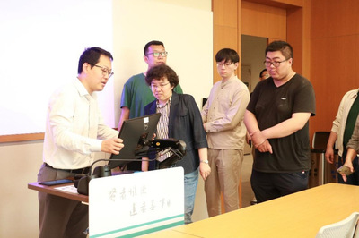 上海工程技術大學信息化辦公室（算力中心）來校調研交流，共探教育數字化新篇章